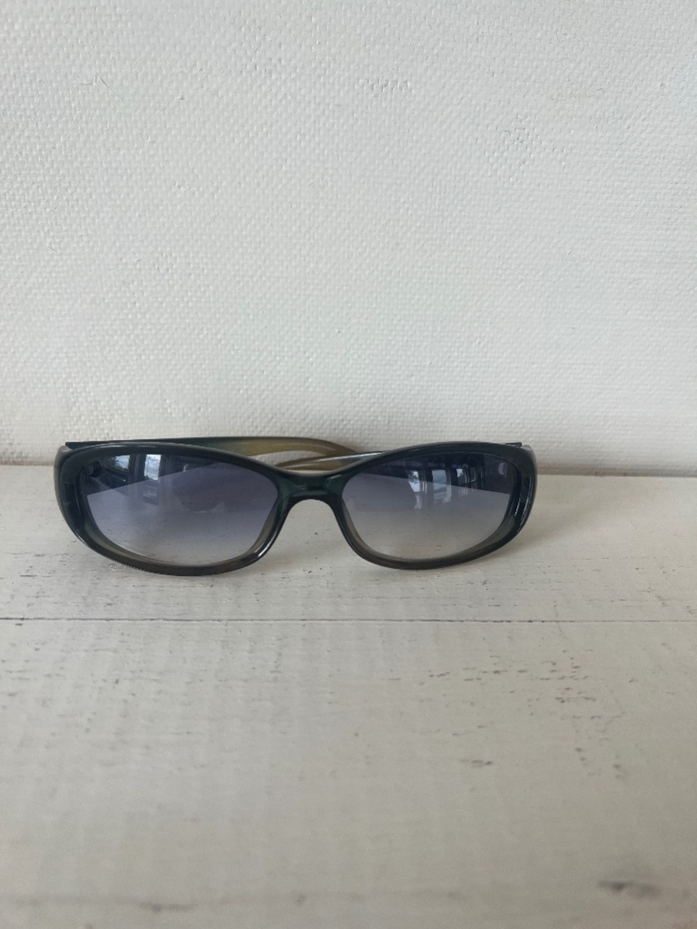 Vintage Gucci GG 2456/S Y2K Sunglasses w/ Case